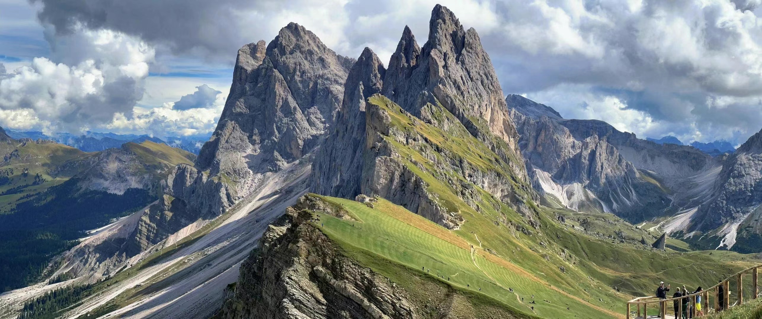 preview_1 from the mountains photography series.